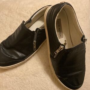 Women’s Steve Madden Black Leather Sneaker
